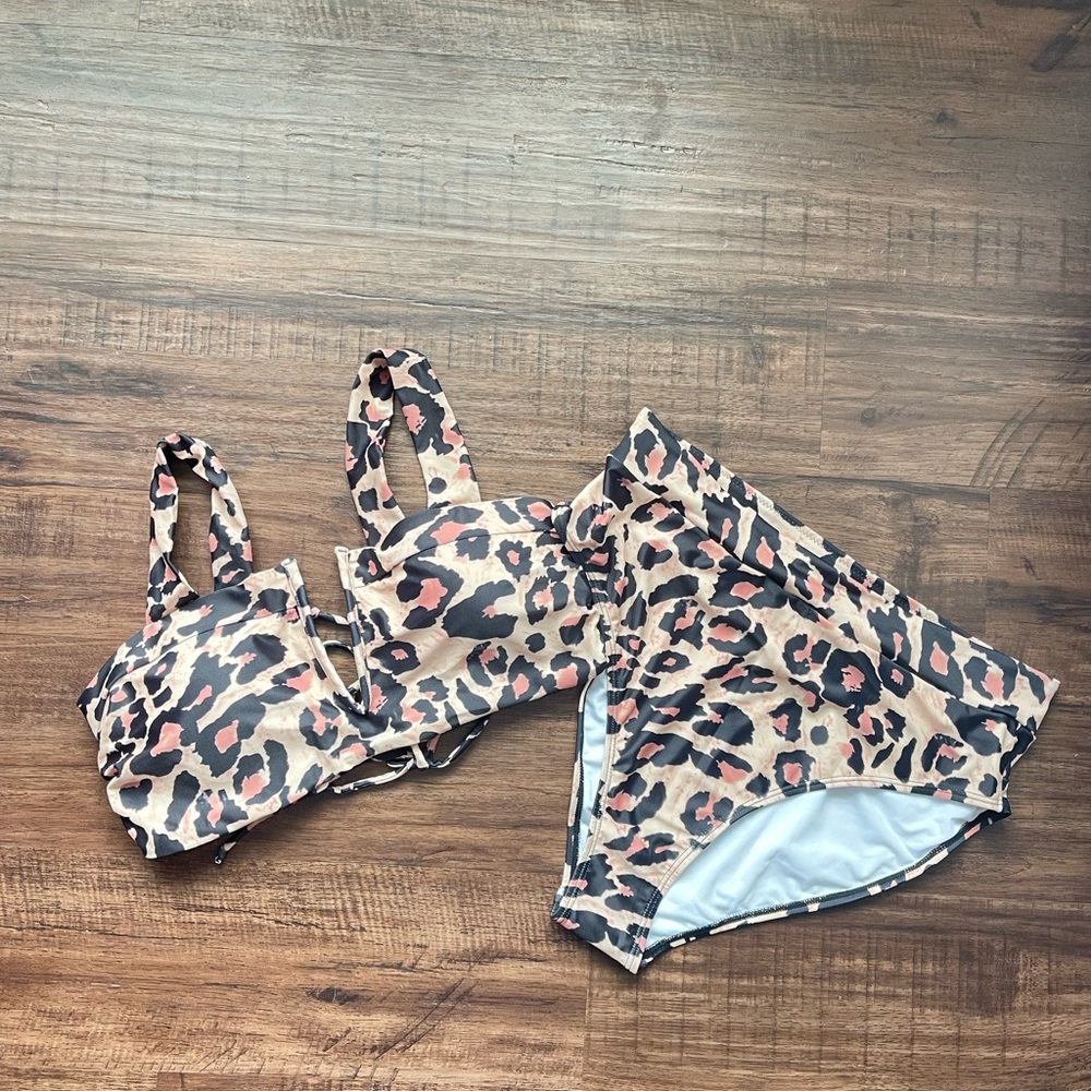 Leopard Print Bikini - image 4
